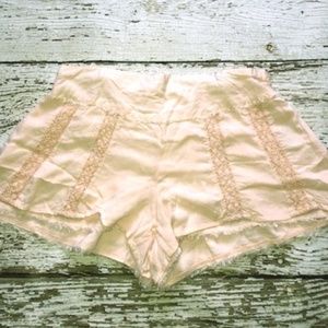 💥 BOGO Vanilla Star Baby Pink Shorts Sz M